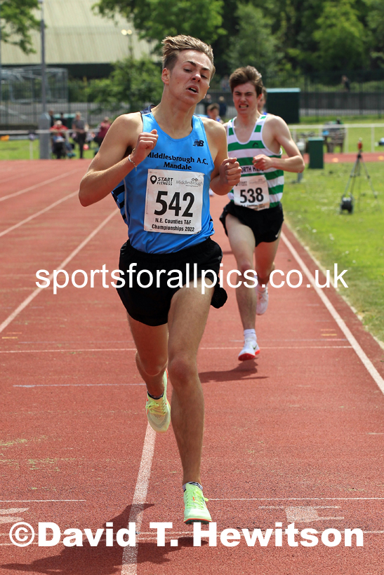 Men and Boys 1500 metres, 2022 North Eastern Track and Field Champs., Middlesbrough. David T. Hewitson/Sports for All Pics